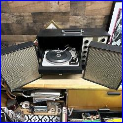 Vintage GE Garrard Portable Record Player AmFm Radio Works Great Speakers Detach