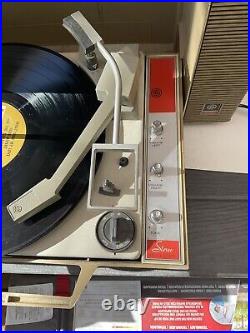 Vintage General Electric Wildcat Record Player Tested And Works