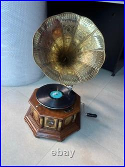 Vintage HMV Gramophone Fully Functional Working Phonograph, win-up record player Vintage HMV Gramophone Fully Functional Working Phonograph, win-up record player