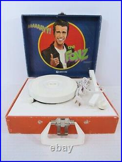 Vintage Happy Days The Fonz Phonograph Solid State Record Player with Box (Pg102C)
