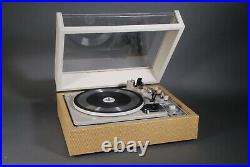 Vintage KLH Model Twenty-Four 24 Record Player / FM Receiver Nicely Refurbished