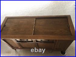 Vintage Magnavox Entertainment Console Record Player/stereo