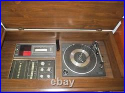 Vintage Magnavox Stereo Console Radio, Record Player, 8-Track, Pick-up CT