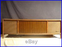 Vintage Magnavox Stereophonic High Fidelity Am/fm Radio Record Player