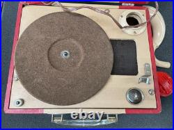 Vintage Melodier C-14-C Victrola style portable phonograph record player