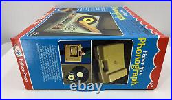 Vintage NOS Fisher Price Portable Phonograph Record Player 1982 825 with Box NEW