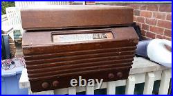 Vintage Olympic Tru-Base Tube AM radio phonograph Record player model 6-617