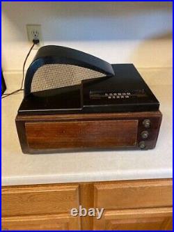 Vintage Philco Radio Phonograph Record Player. 49-1401. Working