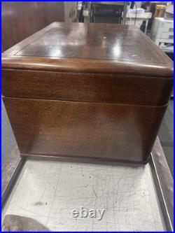 Vintage Philco Tube Radio Phonograph Model 48-1256 with record player Wood Case Vintage Philco Tube Radio Phonograph Model 48-1256 with record player Wood Case