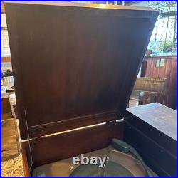 Vintage Philco Tube Radio Phonograph Model 49-1405 with record player Wood Case