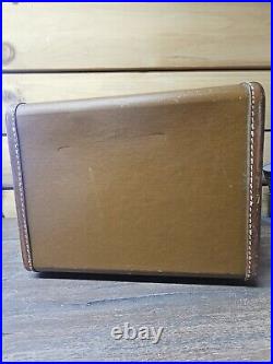Vintage RCA Victor Victrola Portable Record Player 7-EMP-2K. READ Vintage RCA Victor Victrola Portable Record Player 7-EMP-2K. READ