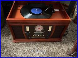 Vintage Radio, Phonograph Record Player
