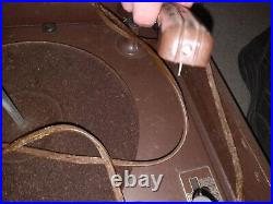 Vintage Techmaster Portable Record Player Phonograph 78 Vinyls Turntable Antique Vintage Techmaster Portable Record Player Phonograph 78 Vinyls Turntable Antique