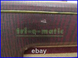 Vintage V-M Voice of Music Phonograph record player TRI-O-MATIC 1950's Vintage V-M Voice of Music Phonograph record player TRI-O-MATIC 1950's