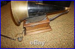 Vintage Victor Talking Machine Model P Phonograph Record Player & Horn Pat Apld