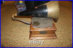 Vintage Victor Talking Machine Model P Phonograph Record Player & Horn Pat Apld