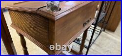 Vintage Voice Of Music Desk Phonograph Record Player Am/fm Tuner