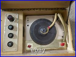Vintage Voice of Music V-M Model 562 Hi/Fi Record Player/Changer Halfway Working