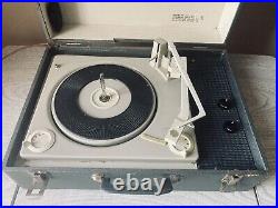 Vintage WESTINGHOUSE PORTABLE RECORD PLAYER