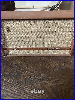 Vintage Zenith Portable Dual Speaker Phonograph / Record Player Model B P 8 L