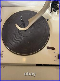 Vintage Zenith Portable Dual Speaker Phonograph / Record Player Model B P 8 L