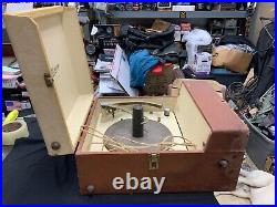 Vintage Zenith Portable Dual Speaker Phonograph / Record Player Model B P 8 L