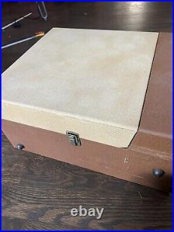 Vintage Zenith Portable Dual Speaker Phonograph / Record Player Model B P 8 L