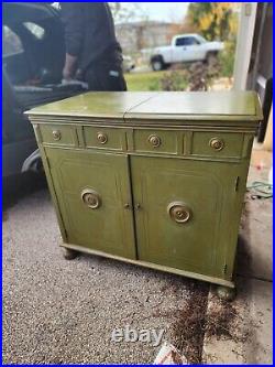 Vintage and Rare Find! Victor Victrola Antique Phonograph Cabinet Record Player
