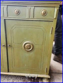 Vintage and Rare Find! Victor Victrola Antique Phonograph Cabinet Record Player