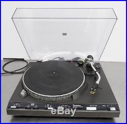 Vintage record player Technics SL-3310 direct drive turntable