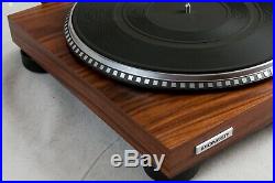 Vintage turntable Pioneer PL-560 Full Auto, Quartz Lock record player. Video