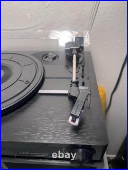 Vinyl Record Player with Speakers In Vintage Black. Excellent Condition Works