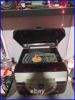 Vtg 50s Zenith Cobra Matic Bakelite AM Radio Phonograph Record Player Tested C21
