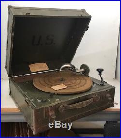 WWII Special Services US Army Green Crank Style Gramophone Record Player