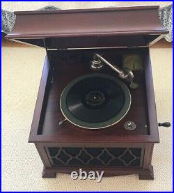 Working Antique Brunswick Balke & Collender Phonograph Record Player 60 records