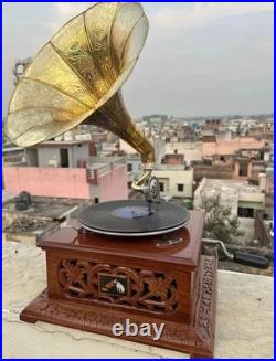 Working Vintage Gramophone Phonograph Record Player Collectible