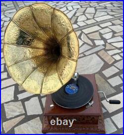 Working Vintage Gramophone Phonograph Record Player Collectible