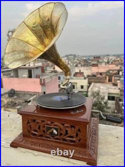 Working Vintage Gramophone Phonograph Record Player Collectible