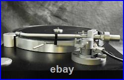 Yamaha GT-2000 NS Series Record Player Turntable In Very Good Condition