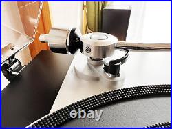 Yamaha YP-211 Belt Drive Record Player Already Maintained 100V 50/60Hz Excellent Yamaha YP-211 Belt Drive Record Player Already Maintained 100V 50/60Hz Excellent